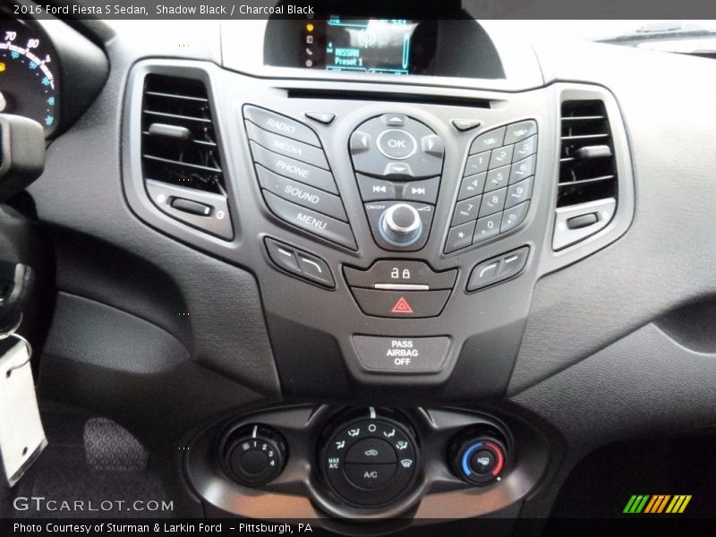 Shadow Black / Charcoal Black 2016 Ford Fiesta S Sedan