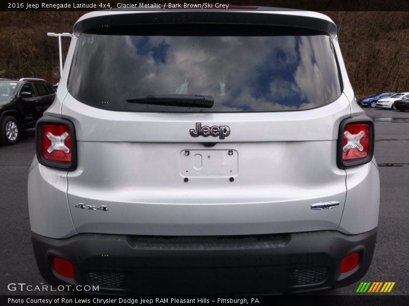 Glacier Metallic / Bark Brown/Ski Grey 2016 Jeep Renegade Latitude 4x4