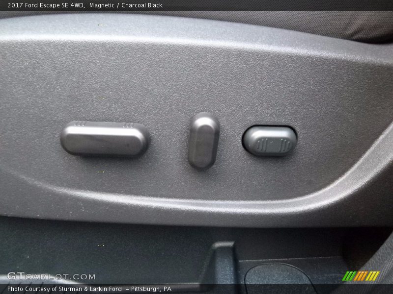 Magnetic / Charcoal Black 2017 Ford Escape SE 4WD