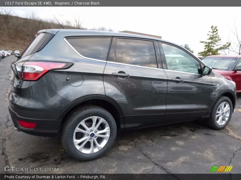 Magnetic / Charcoal Black 2017 Ford Escape SE 4WD