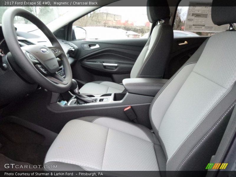 Magnetic / Charcoal Black 2017 Ford Escape SE 4WD