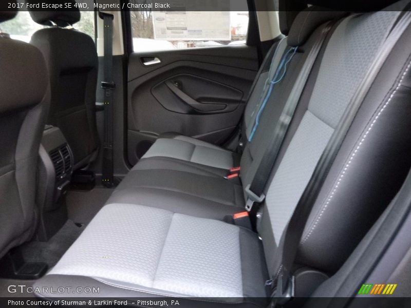 Magnetic / Charcoal Black 2017 Ford Escape SE 4WD