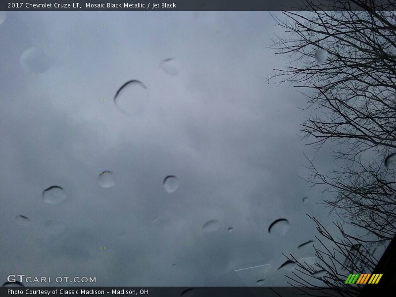 Mosaic Black Metallic / Jet Black 2017 Chevrolet Cruze LT