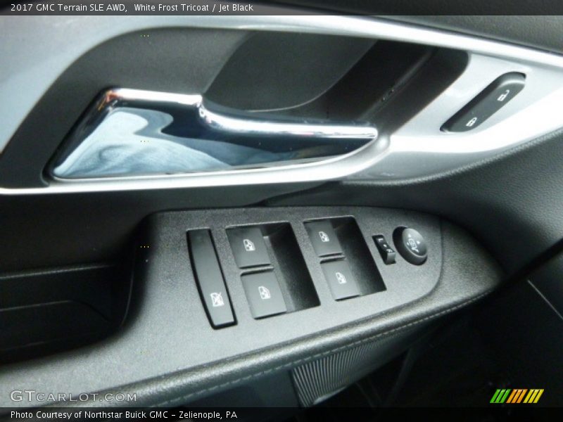 White Frost Tricoat / Jet Black 2017 GMC Terrain SLE AWD