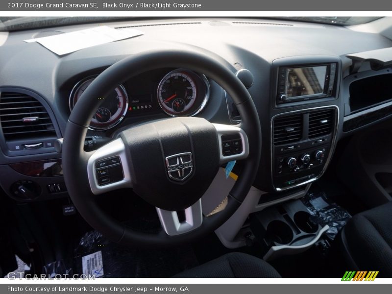 Black Onyx / Black/Light Graystone 2017 Dodge Grand Caravan SE