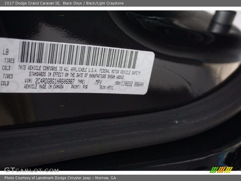 Black Onyx / Black/Light Graystone 2017 Dodge Grand Caravan SE