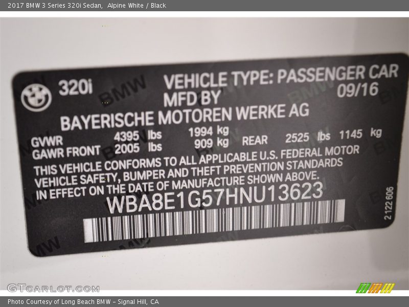 Alpine White / Black 2017 BMW 3 Series 320i Sedan