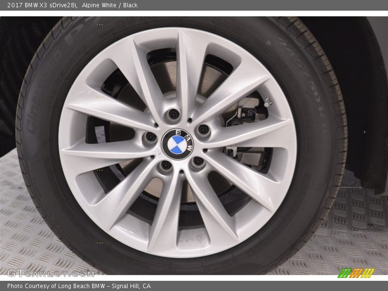 Alpine White / Black 2017 BMW X3 sDrive28i