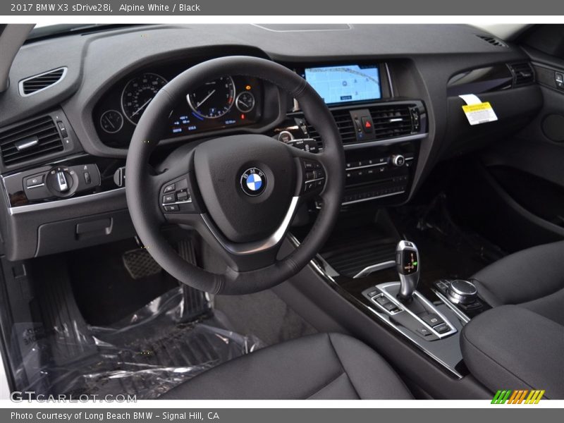 Alpine White / Black 2017 BMW X3 sDrive28i