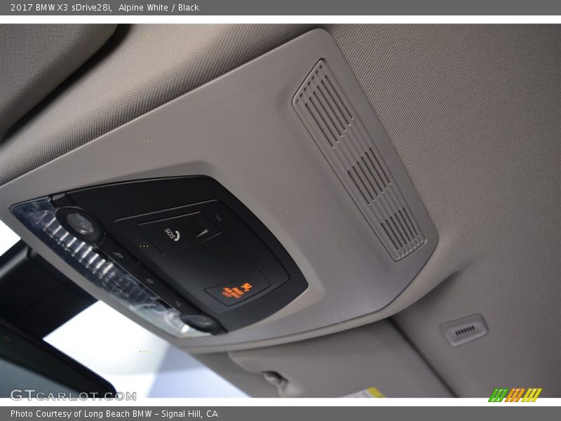 Alpine White / Black 2017 BMW X3 sDrive28i