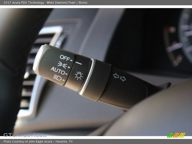 White Diamond Pearl / Ebony 2017 Acura RDX Technology