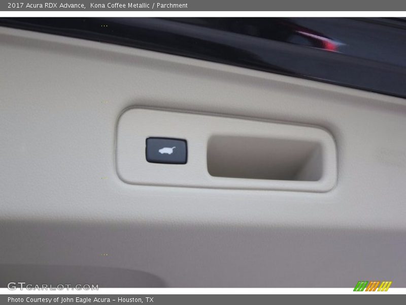 Kona Coffee Metallic / Parchment 2017 Acura RDX Advance