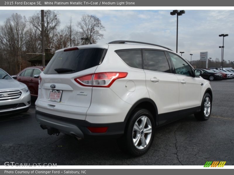 White Platinum Metallic Tri-Coat / Medium Light Stone 2015 Ford Escape SE