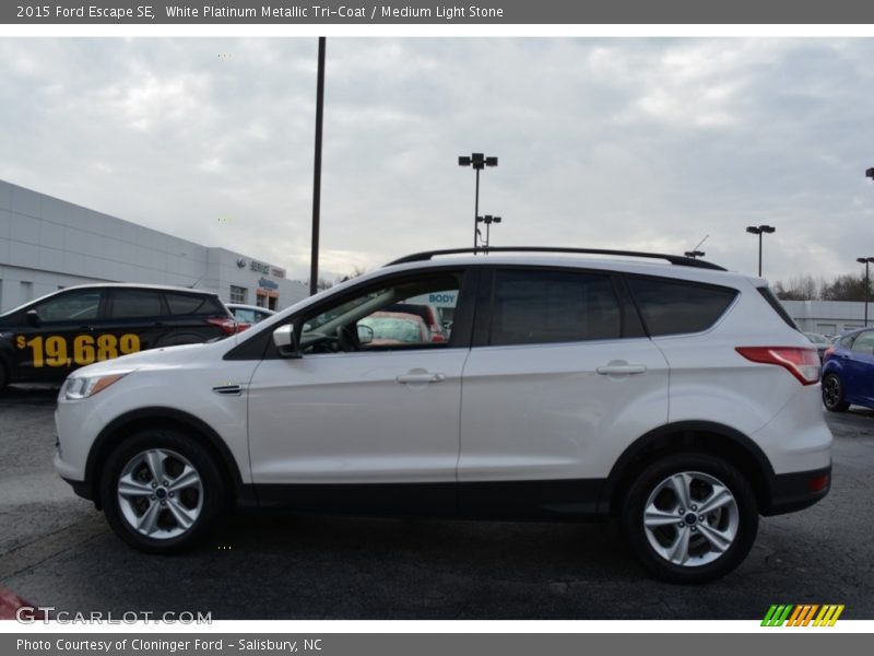 White Platinum Metallic Tri-Coat / Medium Light Stone 2015 Ford Escape SE