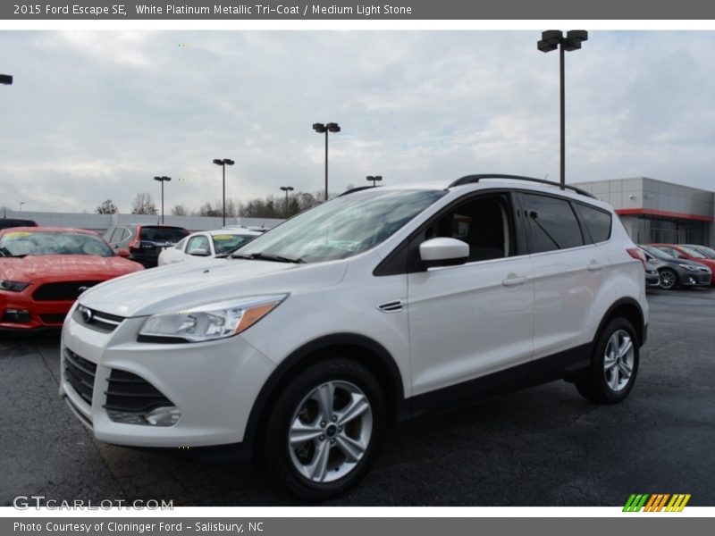 White Platinum Metallic Tri-Coat / Medium Light Stone 2015 Ford Escape SE