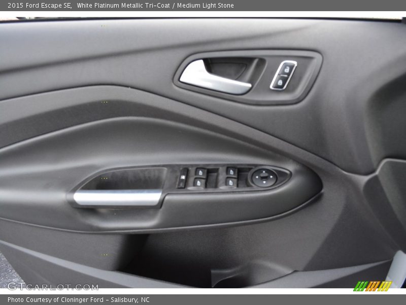 White Platinum Metallic Tri-Coat / Medium Light Stone 2015 Ford Escape SE