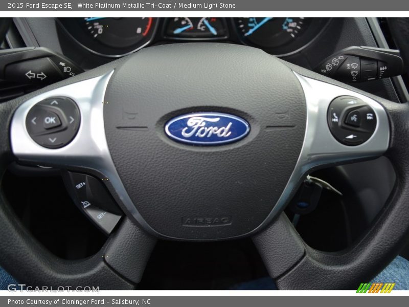 White Platinum Metallic Tri-Coat / Medium Light Stone 2015 Ford Escape SE