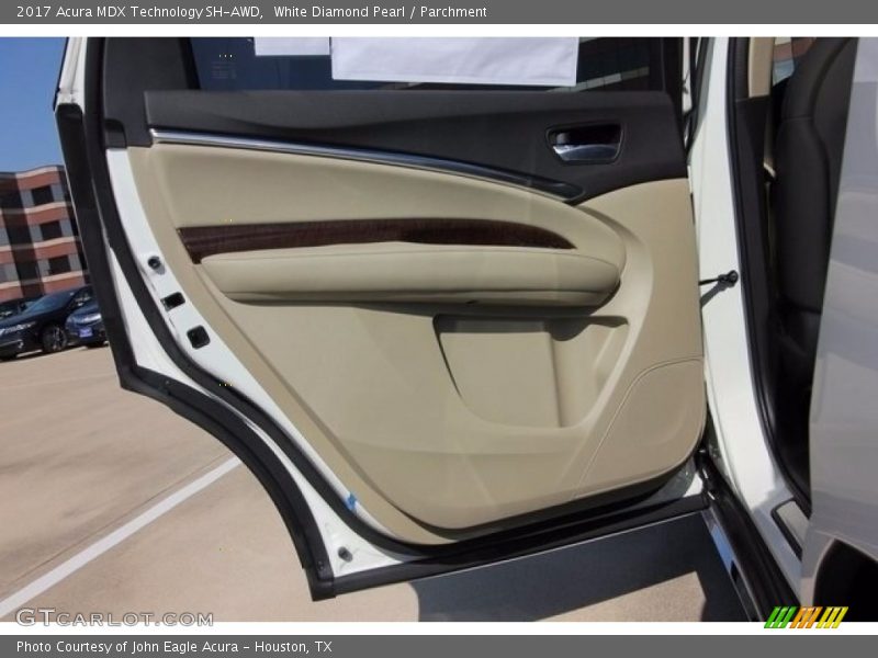 White Diamond Pearl / Parchment 2017 Acura MDX Technology SH-AWD