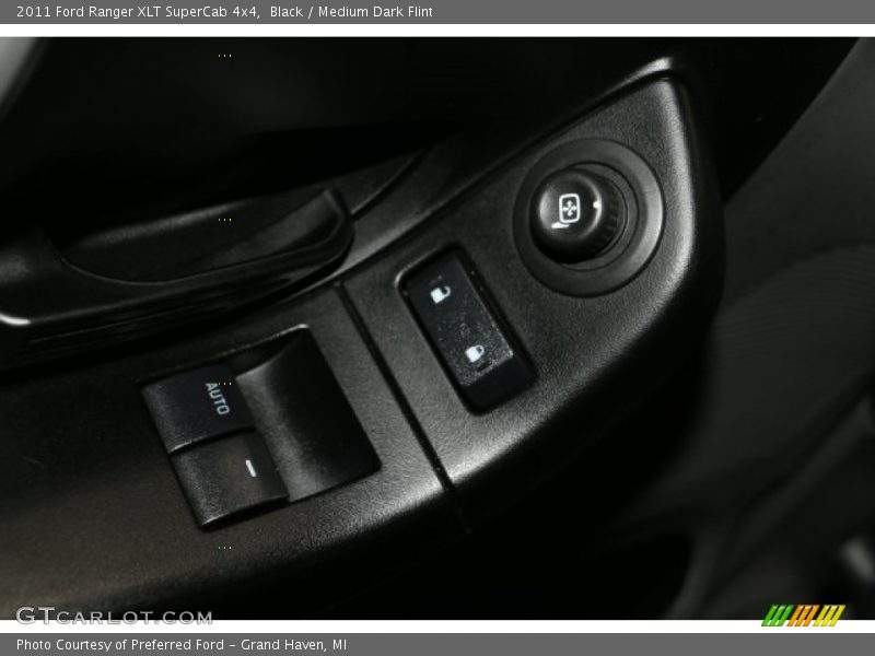 Black / Medium Dark Flint 2011 Ford Ranger XLT SuperCab 4x4