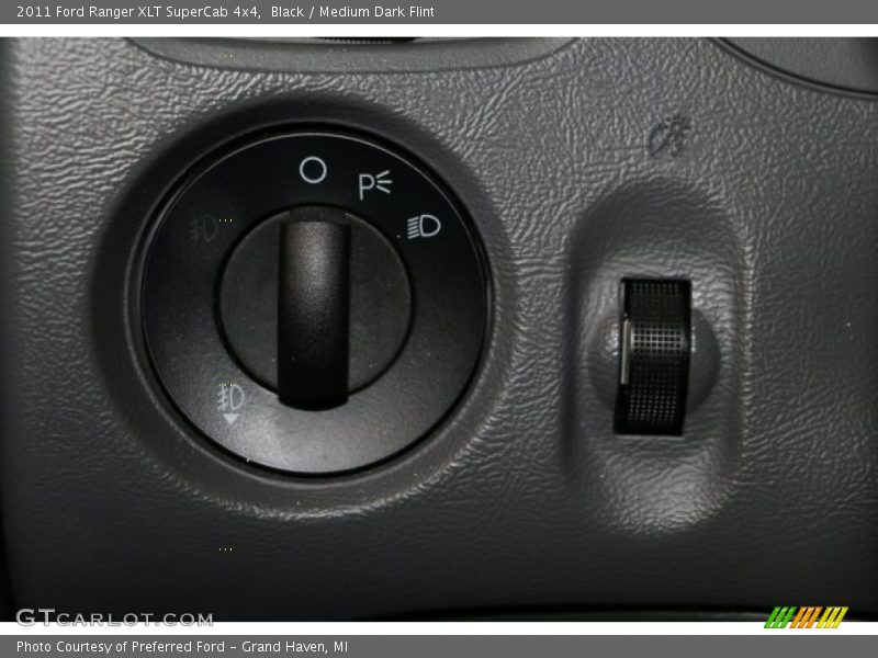 Black / Medium Dark Flint 2011 Ford Ranger XLT SuperCab 4x4