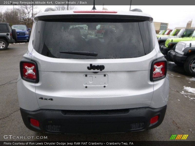 Glacier Metallic / Black 2017 Jeep Renegade Altitude 4x4