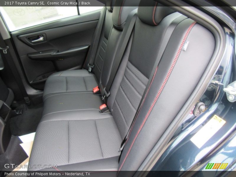 Cosmic Gray Mica / Black 2017 Toyota Camry SE