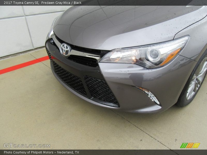 Predawn Gray Mica / Black 2017 Toyota Camry SE