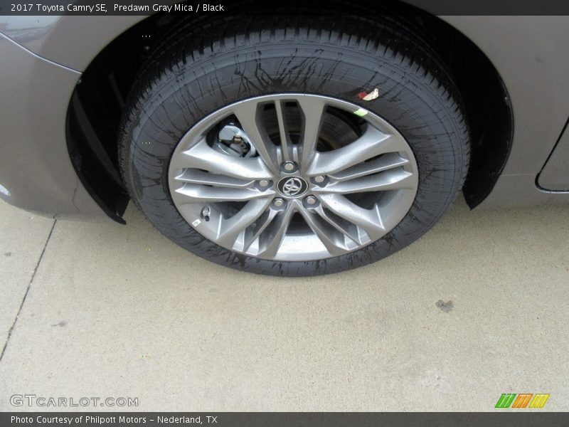 Predawn Gray Mica / Black 2017 Toyota Camry SE