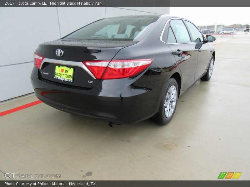 Midnight Black Metallic / Ash 2017 Toyota Camry LE