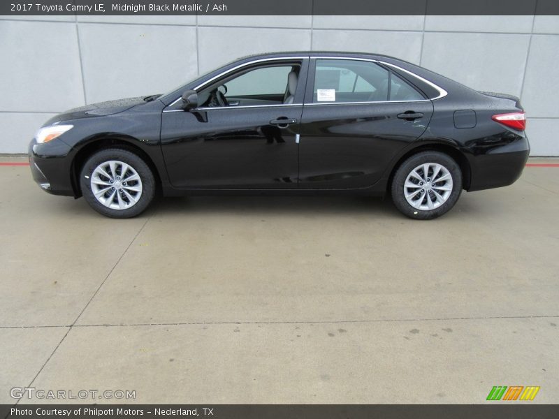 Midnight Black Metallic / Ash 2017 Toyota Camry LE