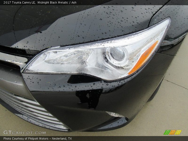 Midnight Black Metallic / Ash 2017 Toyota Camry LE