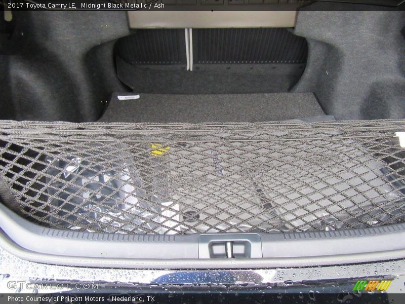 Midnight Black Metallic / Ash 2017 Toyota Camry LE