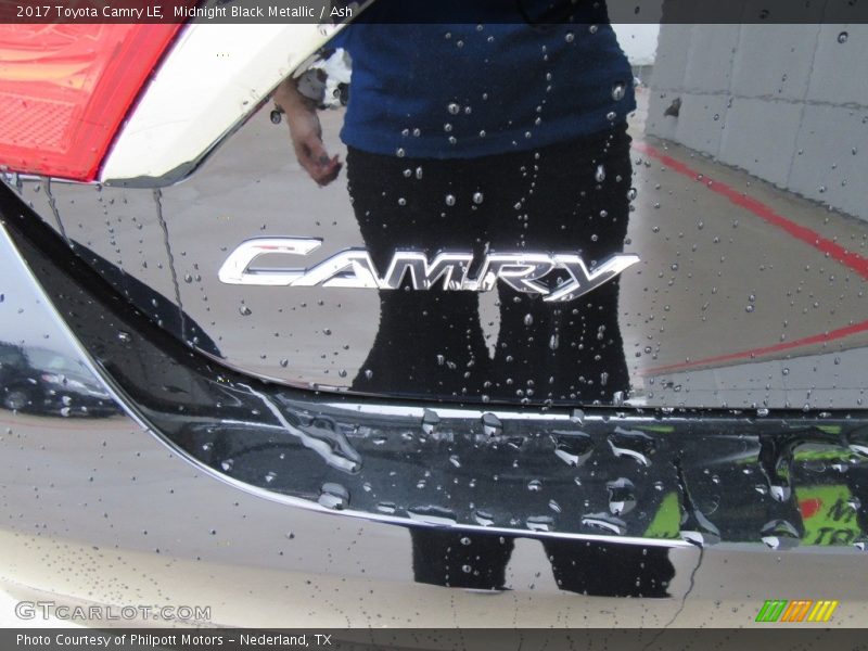 Midnight Black Metallic / Ash 2017 Toyota Camry LE