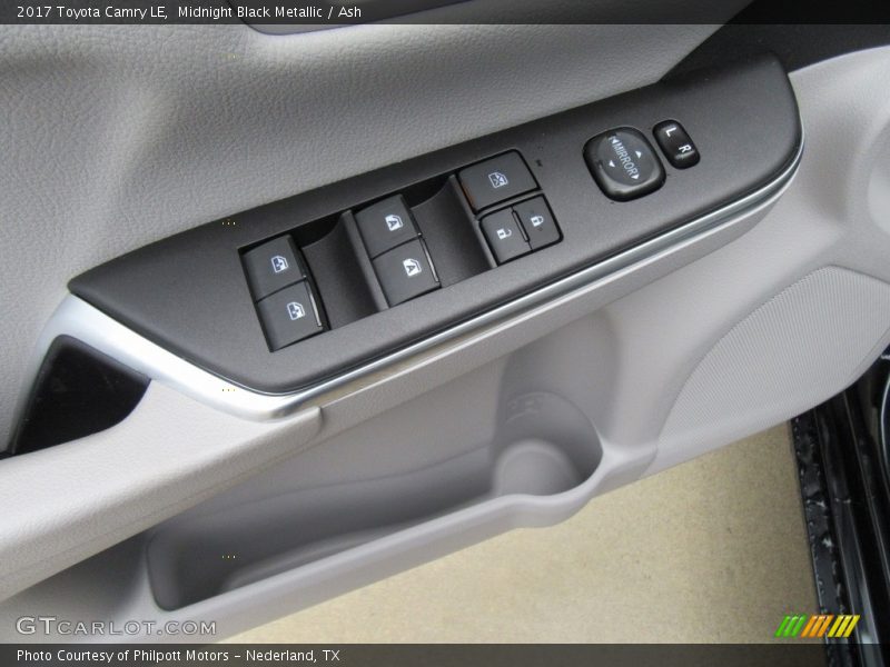 Midnight Black Metallic / Ash 2017 Toyota Camry LE