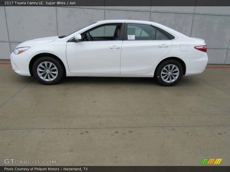 Super White / Ash 2017 Toyota Camry LE