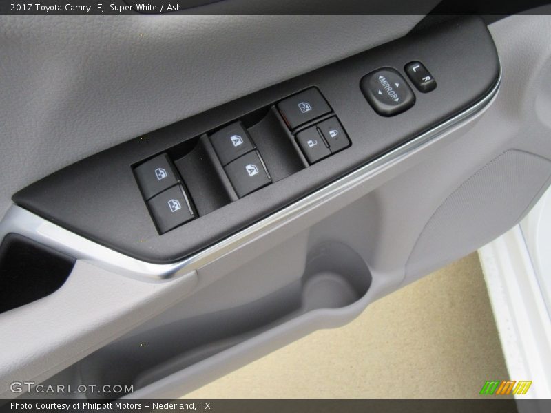 Super White / Ash 2017 Toyota Camry LE