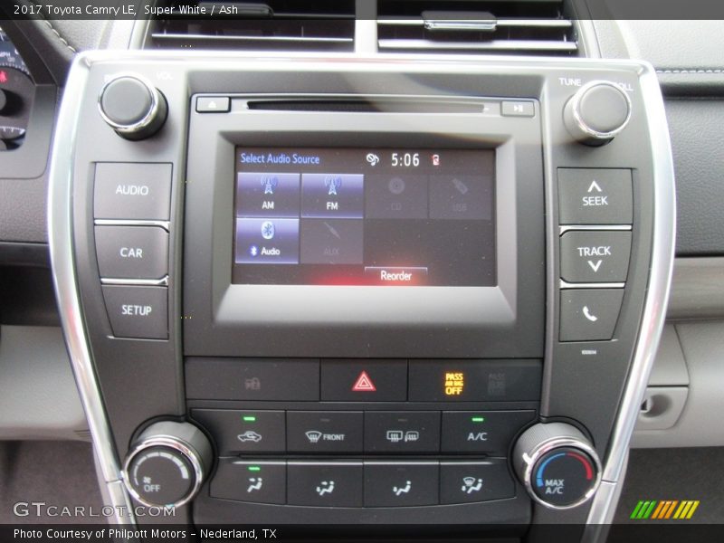 Super White / Ash 2017 Toyota Camry LE