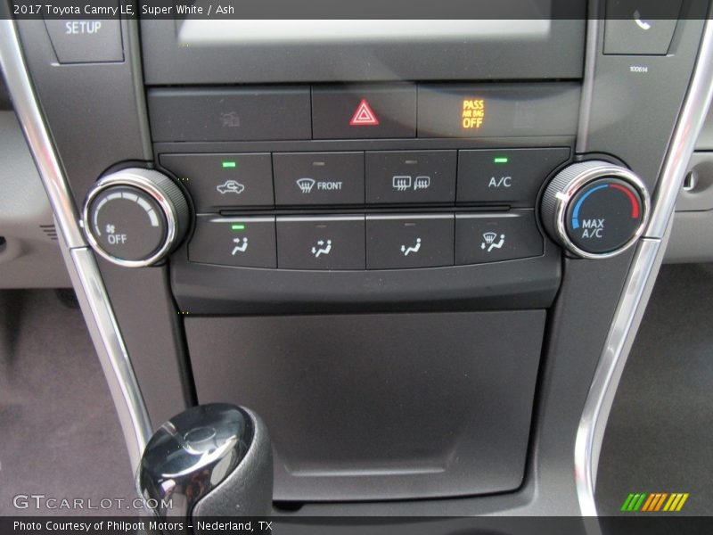 Super White / Ash 2017 Toyota Camry LE