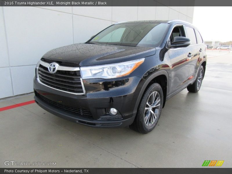 Midnight Black Metallic / Black 2016 Toyota Highlander XLE