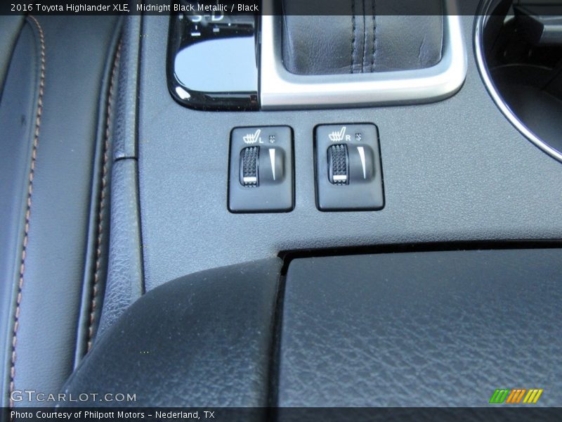 Midnight Black Metallic / Black 2016 Toyota Highlander XLE