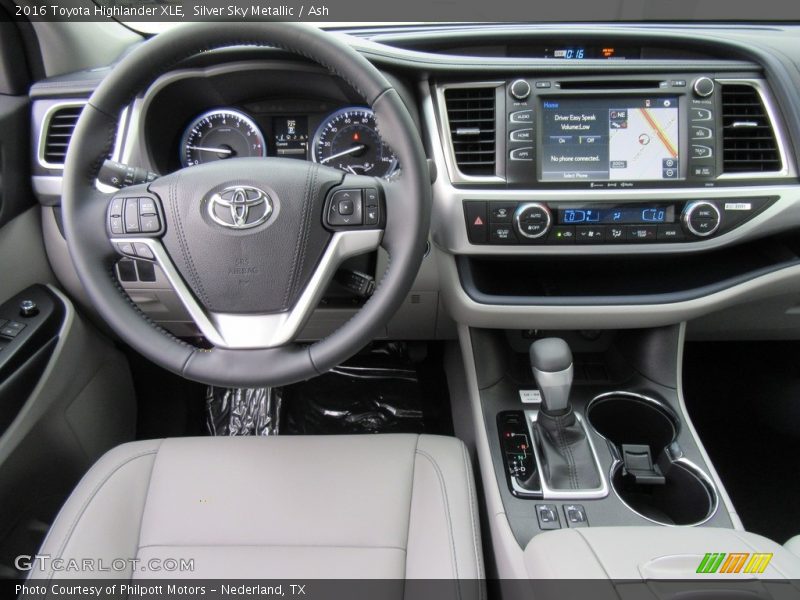 Silver Sky Metallic / Ash 2016 Toyota Highlander XLE