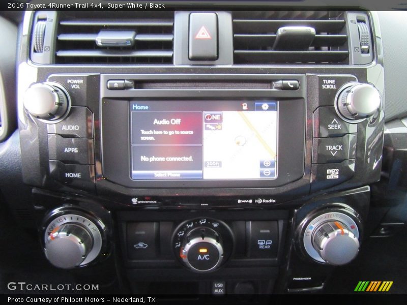 Super White / Black 2016 Toyota 4Runner Trail 4x4