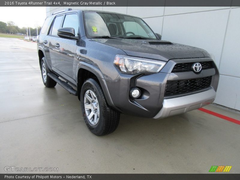 Magnetic Gray Metallic / Black 2016 Toyota 4Runner Trail 4x4