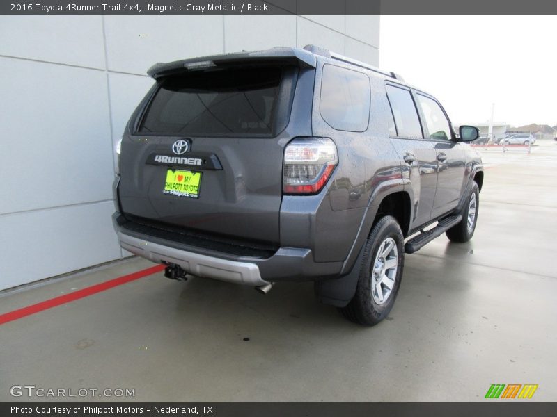 Magnetic Gray Metallic / Black 2016 Toyota 4Runner Trail 4x4