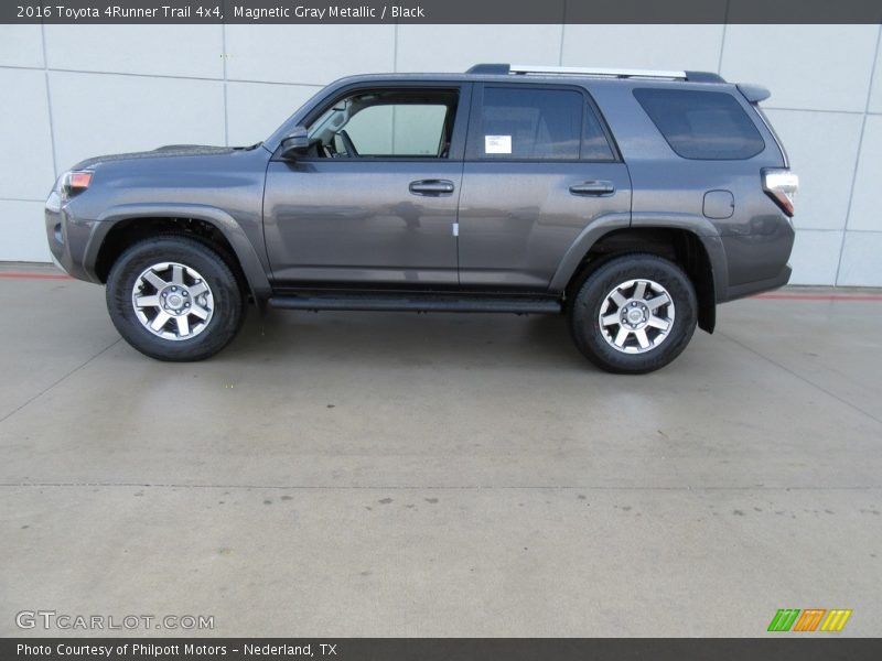 Magnetic Gray Metallic / Black 2016 Toyota 4Runner Trail 4x4