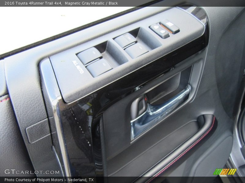 Magnetic Gray Metallic / Black 2016 Toyota 4Runner Trail 4x4