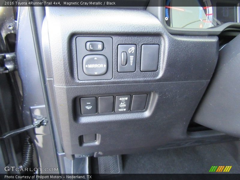 Magnetic Gray Metallic / Black 2016 Toyota 4Runner Trail 4x4