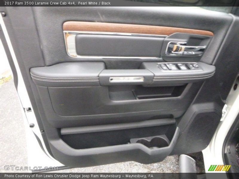 Pearl White / Black 2017 Ram 3500 Laramie Crew Cab 4x4