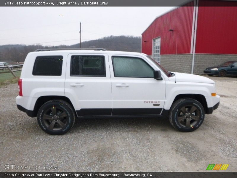 Bright White / Dark Slate Gray 2017 Jeep Patriot Sport 4x4