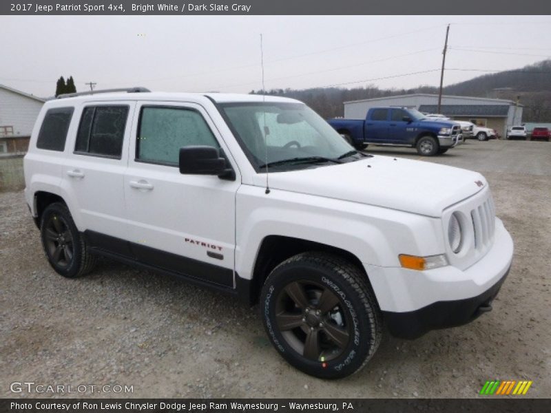 Bright White / Dark Slate Gray 2017 Jeep Patriot Sport 4x4